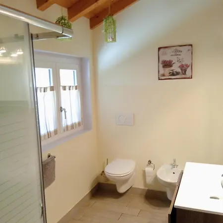 In The Countryside Just 15 Minutes From The Airport *