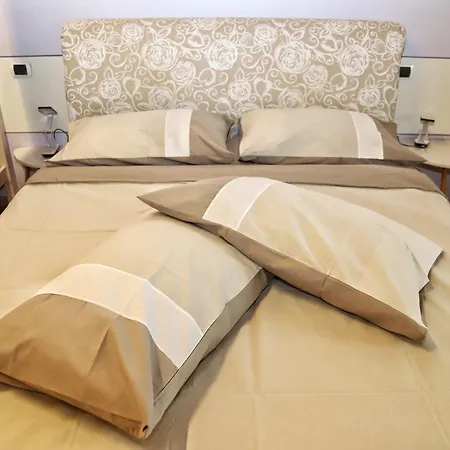 Bauernhof In The Countryside Just 15 Minutes From The Airport Stezzano